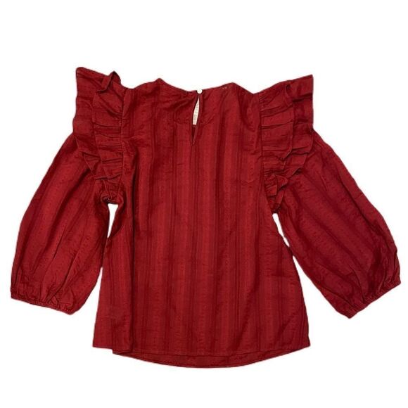 Universal
Thread Blouse  - Picture 2 of 6